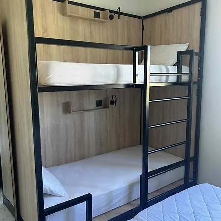 In Ptolemaida Pensión